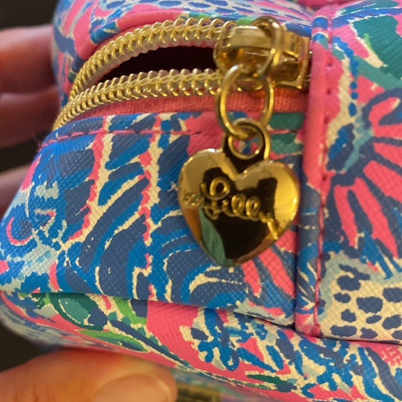 Lily Pulitzer Swim Suit Cover Up w Hood & makeup case - Picture 9 of 12